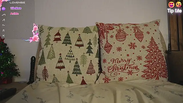 Roxybeautyy online show from November 2025 09:30:01 AM