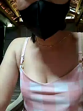 Lylymie online show from September 2025 04:12:01 AM