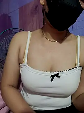 Lylymie online show from September 2025 04:25:01 AM