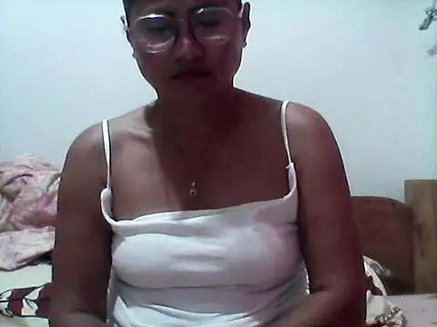 Snapshot of nathalie0045 chatting on September 2025 11:04:01 AM nathalie0045 online show from September 2025 11:04:01 AM