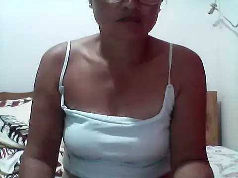 Snapshot of nathalie0045 chatting on October 2025 11:44:02 AM nathalie0045 online show from October 2025 11:44:02 AM