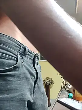 Snapshot of thecatfish chatting on October 2025 08:46:01 AM thecatfish online show from October 2025 08:46:01 AM