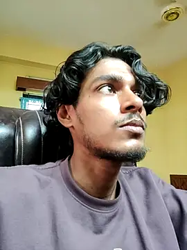 Snapshot of thecatfish chatting on October 2025 10:04:01 AM thecatfish online show from October 2025 10:04:01 AM