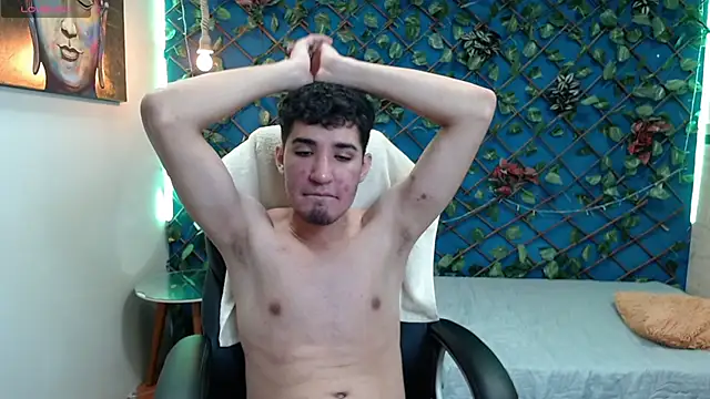 whitebull2606 online show from October 2025 12:00:02 PM