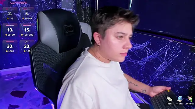 IanGilbert online show from September 2025 08:01:01 PM