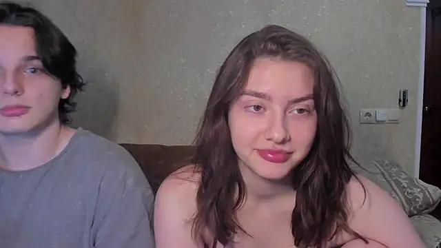 Snapshot of muuur_fam chatting on November 2025 07:54:01 PM muuur fam online show from November 2025 07:54:01 PM