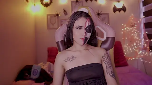 Snapshot of _chloe_moons_ chatting on October 2025 09:26:01 PM chloe moons online show from October 2025 09:26:01 PM