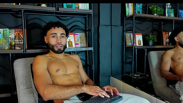 luca flame online show from September 2025 02:16:01 PM