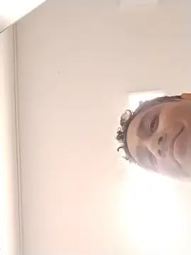 danigarci2307 online show from October 2025 08:58:01 PM