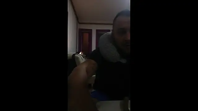 kaskosexydad39 online show from October 2025 01:31:01 AM