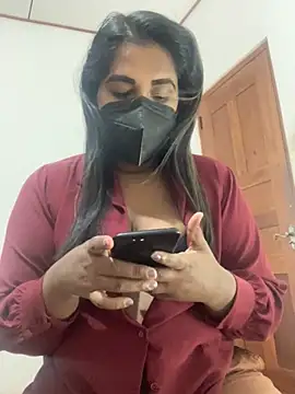 Snapshot of Choco_Chuby chatting on November 2025 04:18:02 PM Choco Chuby online show from November 2025 04:18:02 PM