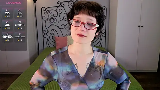 Snapshot of oliviafairy1 chatting on October 2025 02:49:01 PM oliviafairy1 online show from October 2025 02:49:01 PM