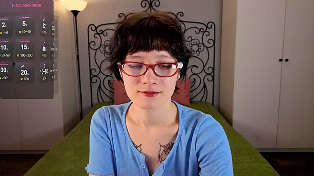 Snapshot of oliviafairy1 chatting on October 2025 03:57:02 PM oliviafairy1 online show from October 2025 03:57:02 PM