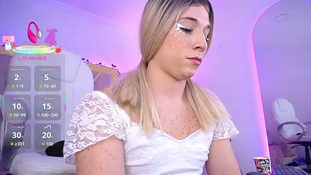 Snapshot of Ashley_parkerr chatting on October 2025 03:43:01 PM Ashley parkerr online show from October 2025 03:43:01 PM