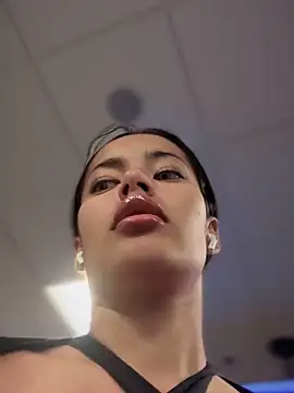 Snapshot of Risky_Workouts chatting on October 2025 01:01:01 PM Risky Workouts online show from October 2025 01:01:01 PM