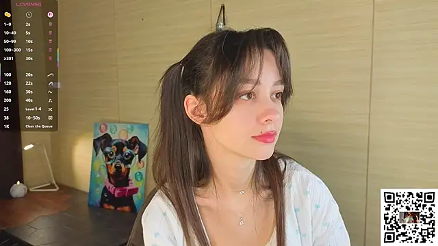 Snapshot of VineciaDestors chatting on October 2025 01:57:02 PM VineciaDestors online show from October 2025 01:57:02 PM