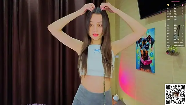 Snapshot of VineciaDestors chatting on November 2025 09:28:01 PM VineciaDestors online show from November 2025 09:28:01 PM