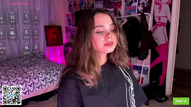 PinkiRay online show from October 2025 06:16:01 PM