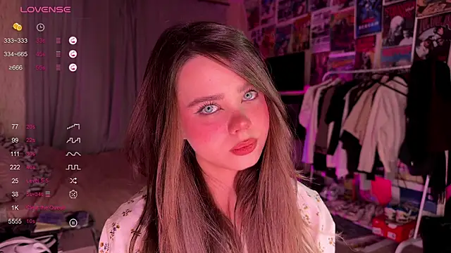 PinkiRay online show from November 2025 05:26:01 PM