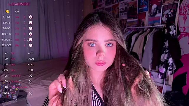 PinkiRay online show from November 2025 05:24:01 PM