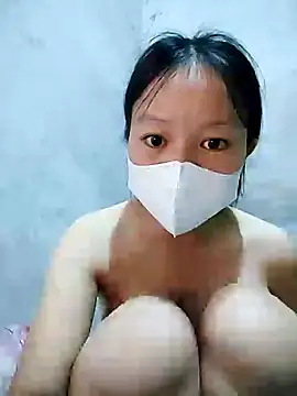 Lilyy-y online show from October 2025 02:28:02 PM