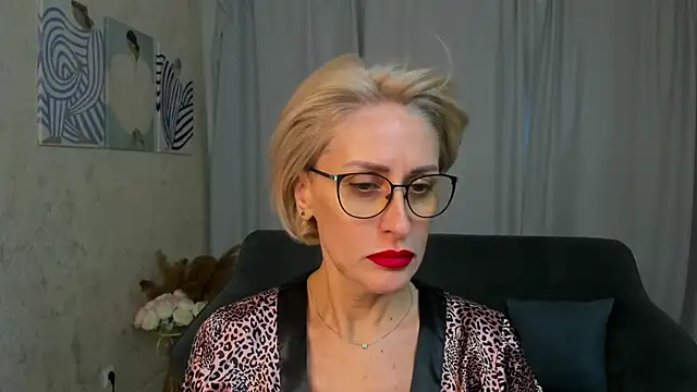 Snapshot of PamellaMurphy chatting on September 2025 07:56:02 AM PamellaMurphy online show from September 2025 07:56:02 AM