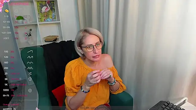 Snapshot of PamellaMurphy chatting on November 2025 07:09:01 AM PamellaMurphy online show from November 2025 07:09:01 AM