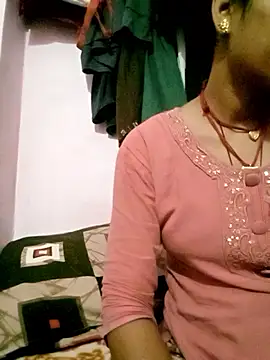 Snapshot of Hot-yuo84 chatting on October 2025 05:11:01 PM Hot-yuo84 online show from October 2025 05:11:01 PM