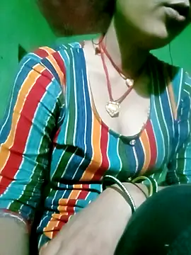 Snapshot of Hot-yuo84 chatting on October 2025 04:52:01 PM Hot-yuo84 online show from October 2025 04:52:01 PM