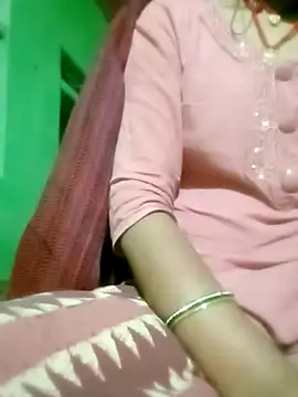 Snapshot of Hot-yuo84 chatting on November 2025 05:26:02 PM Hot-yuo84 online show from November 2025 05:26:02 PM