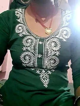 Snapshot of Hot-yuo84 chatting on November 2025 08:03:02 AM Hot-yuo84 online show from November 2025 08:03:02 AM