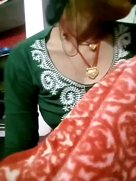 Snapshot of Hot-yuo84 chatting on November 2025 08:09:01 PM Hot-yuo84 online show from November 2025 08:09:01 PM