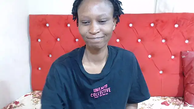 Snapshot of SexyBootie chatting on October 2025 07:06:01 AM SexyBootie online show from October 2025 07:06:01 AM