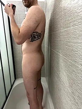 Snapshot of TomieSoichi chatting on September 2025 05:09:01 AM TomieSoichi online show from September 2025 05:09:01 AM