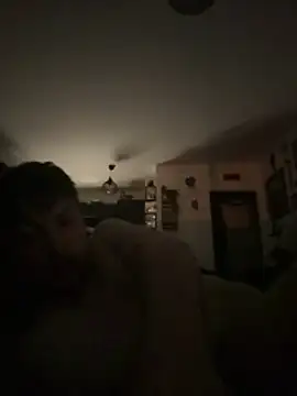 Snapshot of TomieSoichi chatting on November 2025 06:02:02 AM TomieSoichi online show from November 2025 06:02:02 AM