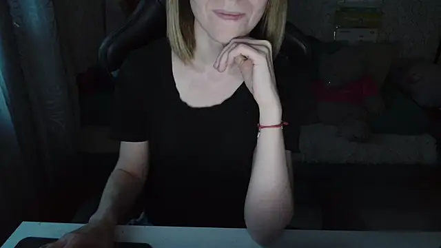 Ogonechekkk online show from September 2025 04:06:02 PM