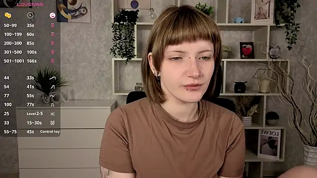 Snapshot of EchoBloom chatting on October 2025 10:50:01 AM EchoBloom online show from October 2025 10:50:01 AM