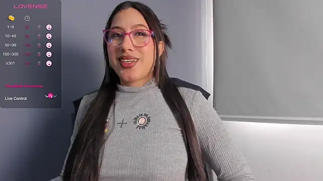 Karoline21 online show from September 2025 12:27:02 PM