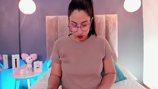 Karoline21 online show from September 2025 12:17:02 PM