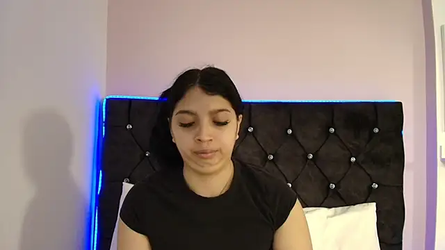 Lunacherry LS online show from September 2025 02:41:01 PM