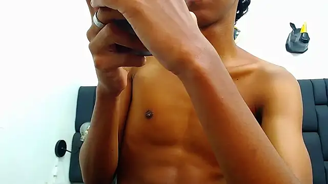 daniel evans69 online show from October 2025 12:44:02 PM