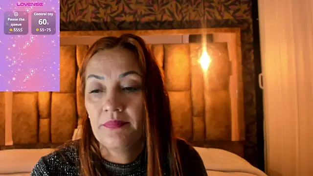 adri fox online show from September 2025 12:05:02 PM