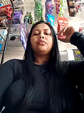 Snapshot of Alessandraa- chatting on October 2025 03:11:02 PM Alessandraa- online show from October 2025 03:11:02 PM