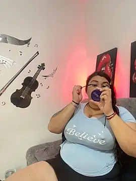 SafiroFer online show from October 2025 09:06:01 PM