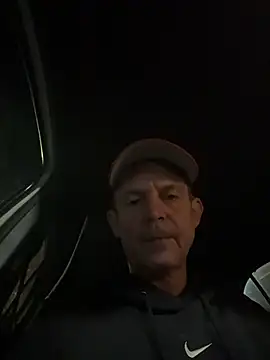 Snapshot of Alwaysmaybe48 chatting on October 2025 10:41:02 PM Alwaysmaybe48 online show from October 2025 10:41:02 PM