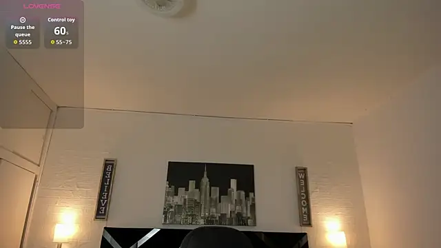 iamCharlotte19 online show from November 2025 02:40:02 PM