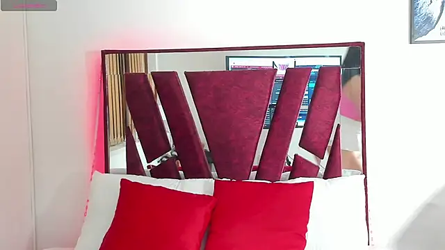 ReginaRosetti online show from October 2025 07:15:02 PM