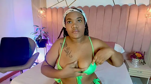 Chloee Miller1 online show from September 2025 12:49:02 PM