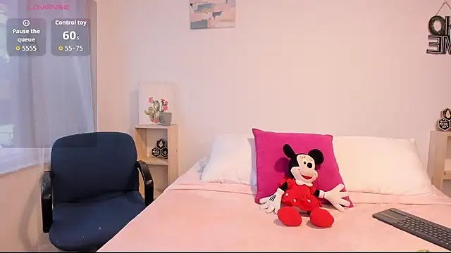 Natalia  Miller online show from October 2025 09:14:02 PM