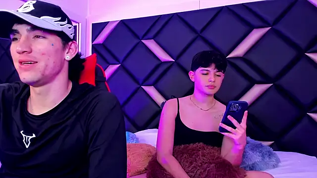 Snapshot of Handsomeboyss19 chatting on October 2025 03:17:01 AM Handsomeboyss19 online show from October 2025 03:17:01 AM